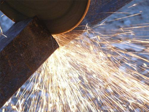 Anwendungen Schneiden Trennen Flexen Metall Schneiden Metallstaub absaugen Absauganalge Flexstaub absaugen Luftfilter Filtertechnik Absaugtechnik Entstauber Staubfilter Funken